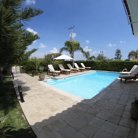Eve Veriko Pissouri