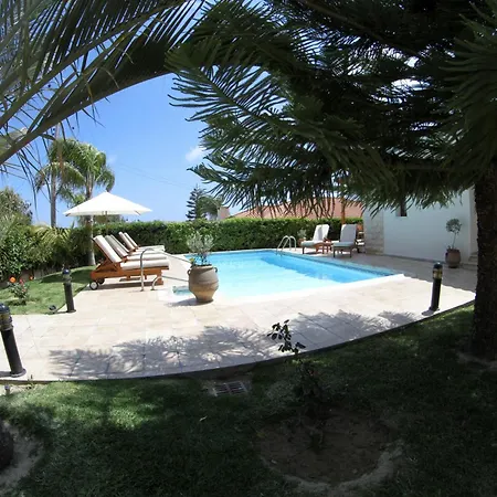 Eve Veriko * Pissouri